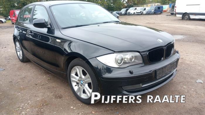 BMW 1 serie 116i 2.0 16V Sloopvoertuig (2010, Zwart, Beige)