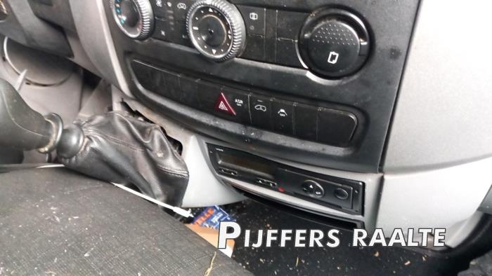 Mercedes Sprinter 5t 516 CDI 16V Sloopvoertuig (2016, Metallic, Zwart)