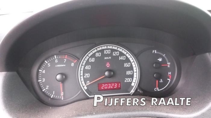 Suzuki Swift 1.3 VVT 16V Sloopvoertuig (2005, Geel)