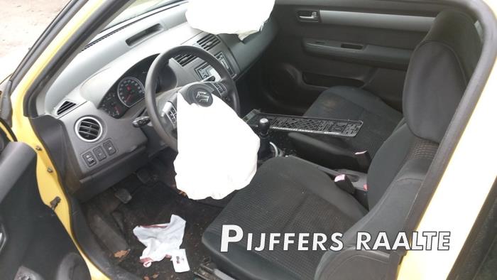 Suzuki Swift 1.3 VVT 16V Sloopvoertuig (2005, Geel)
