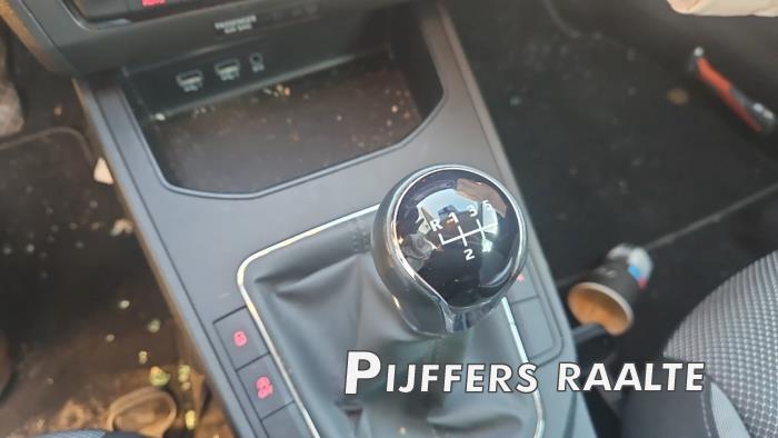 Seat Ibiza V 1.0 TSI 12V Sloopvoertuig (2019, Grijs)