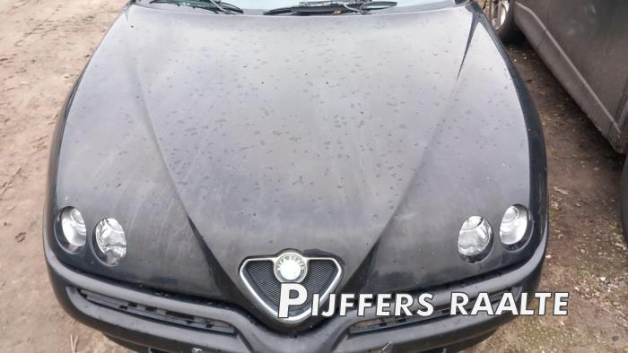 Alfa Romeo Spider 2.0 16V Twin Spark Sloopvoertuig (1998, Zwart)