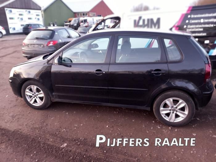 Volkswagen Polo IV 1.4 16V 75 Sloopvoertuig (2005, Zwart)