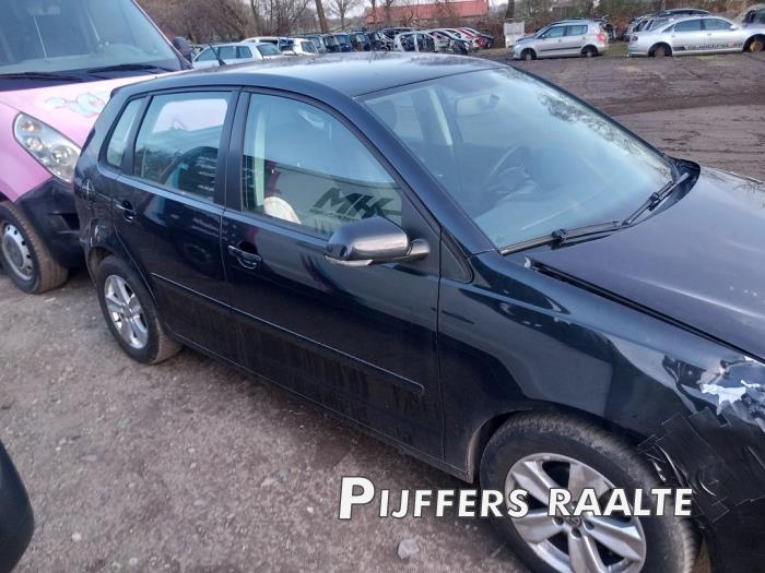 Volkswagen Polo IV 1.4 16V 75 Sloopvoertuig (2005, Zwart)