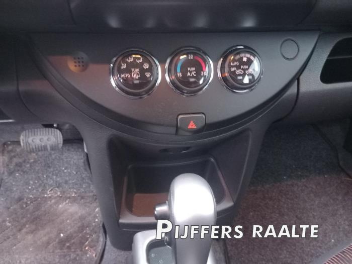 Nissan Note 1.6 16V Sloopvoertuig (2010, Bruin)