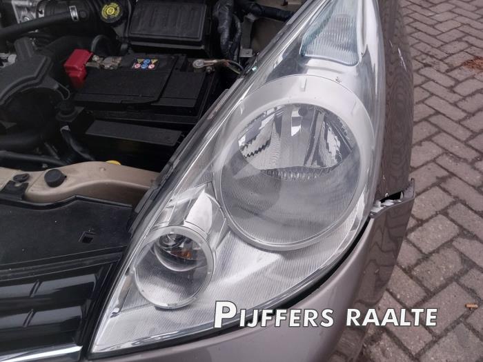 Nissan Note 1.6 16V Sloopvoertuig (2010, Bruin)