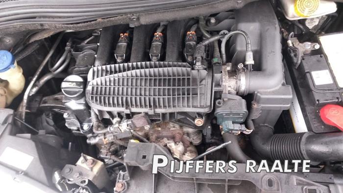 Peugeot 208 I 1.2 Vti 12V PureTech 82 Sloopvoertuig (2012, Metallic, Zwart)