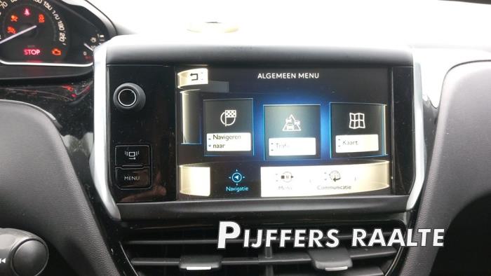 Peugeot 208 I 1.2 Vti 12V PureTech 82 Sloopvoertuig (2012, Metallic, Zwart)