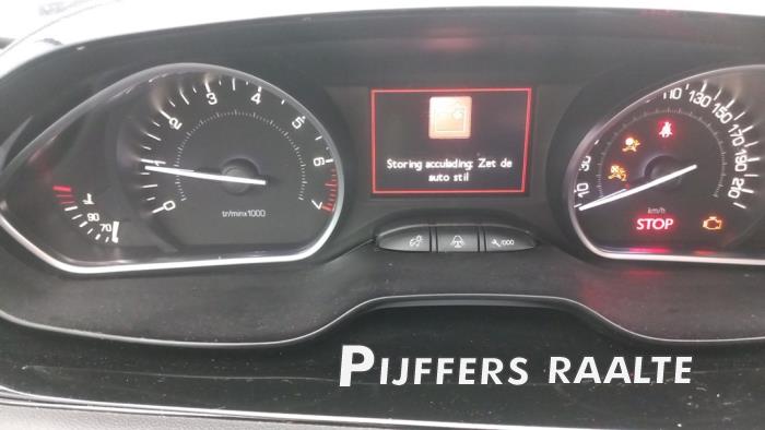 Peugeot 208 I 1.2 Vti 12V PureTech 82 Sloopvoertuig (2012, Metallic, Zwart)