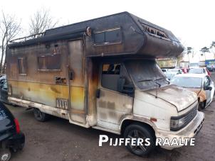 Peugeot J5 2.5 D  (Sloop)