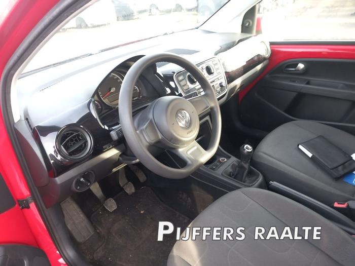 Volkswagen Up! 1.0 12V 60 Sloopvoertuig (2015, Rood)