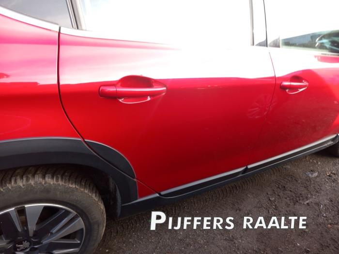 Peugeot 2008 1.2 12V e-THP PureTech 110 Sloopvoertuig (2019, Rood)