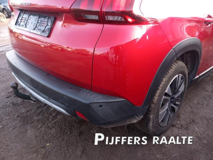 Peugeot 2008 1.2 12V e-THP PureTech 110 Sloopvoertuig (2019, Rood)