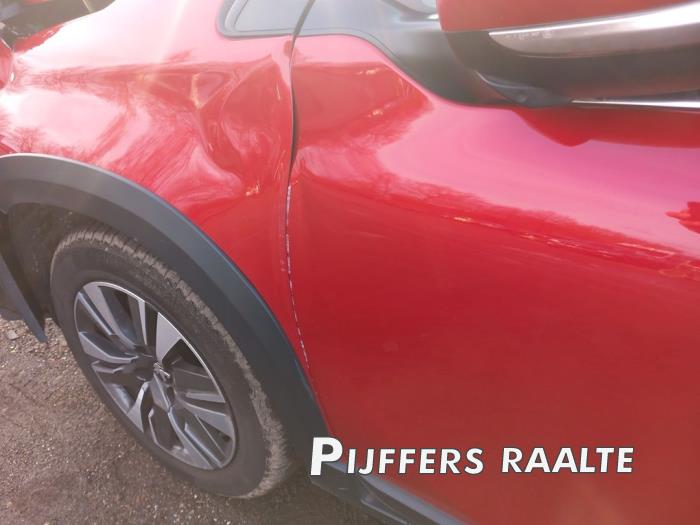 Peugeot 2008 1.2 12V e-THP PureTech 110 Sloopvoertuig (2019, Rood)