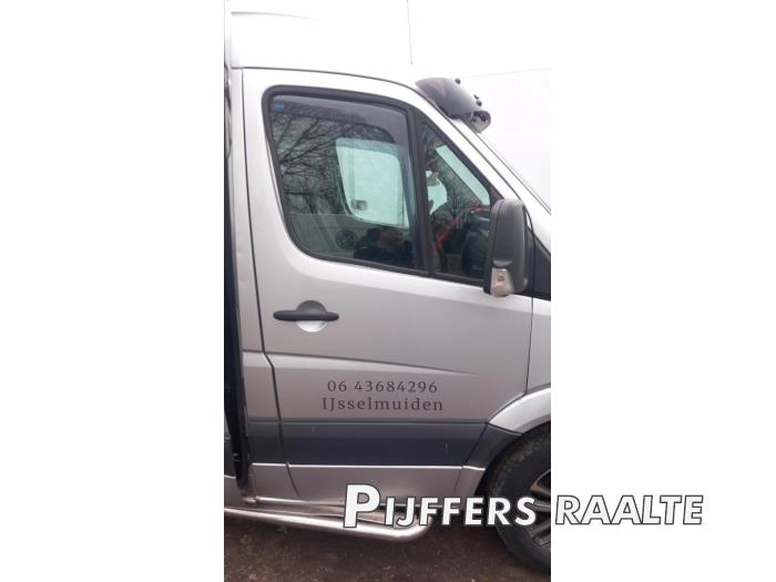 Volkswagen Crafter 2.5 TDI 30/32/35/46/50 Sloopvoertuig (2010, Grijs)
