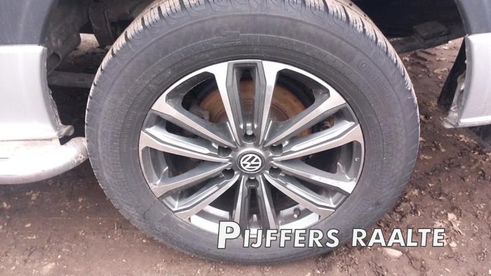 Volkswagen Crafter 2.5 TDI 30/32/35/46/50 Sloopvoertuig (2010, Grijs)