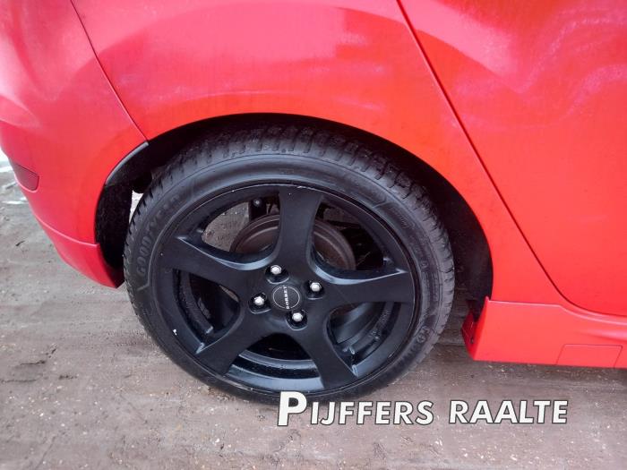 Ford Fiesta 6 1.0 EcoBoost 12V 100 Sloopvoertuig (2017, Rood)