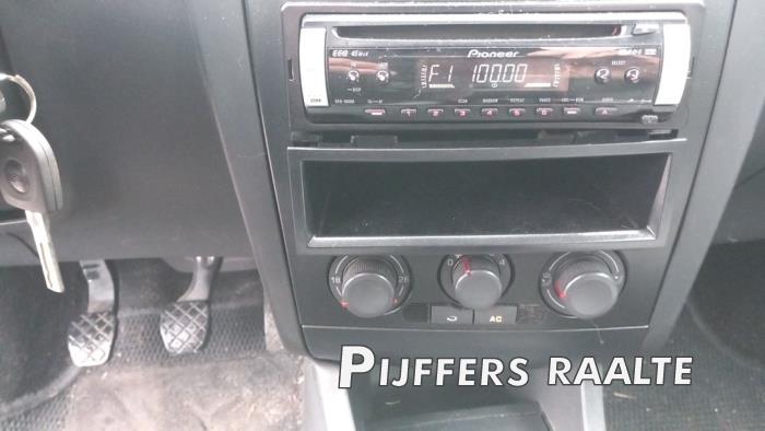 Seat Cordoba 1.4 16V Sloopvoertuig (2004, Grijs)