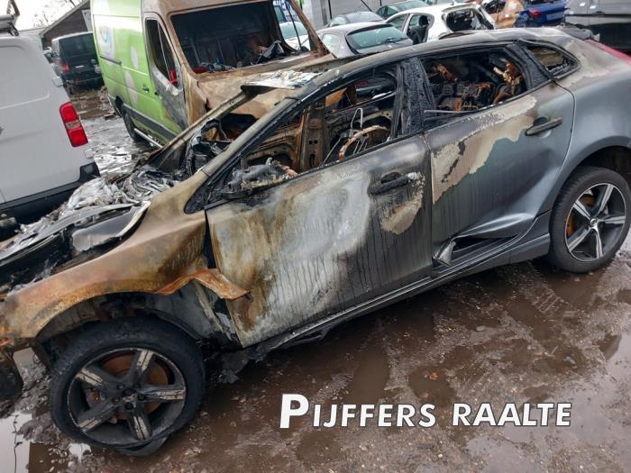 Volvo V40 2.0 D3 16V Sloopvoertuig (2019, Grijs)