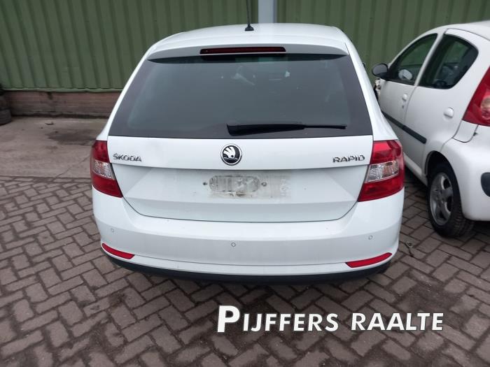 Skoda Rapid Spaceback 1.4 TDI 12V Sloopvoertuig (2017, Wit)