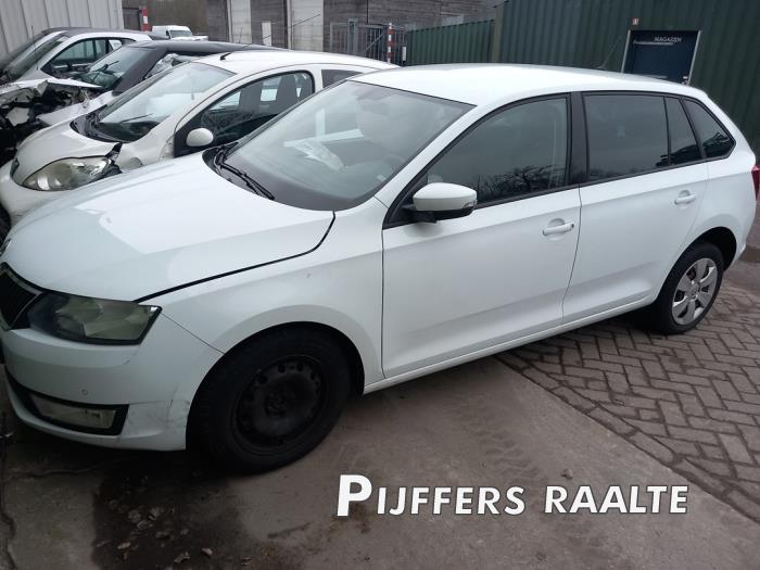 Skoda Rapid Spaceback 1.4 TDI 12V Sloopvoertuig (2017, Wit)