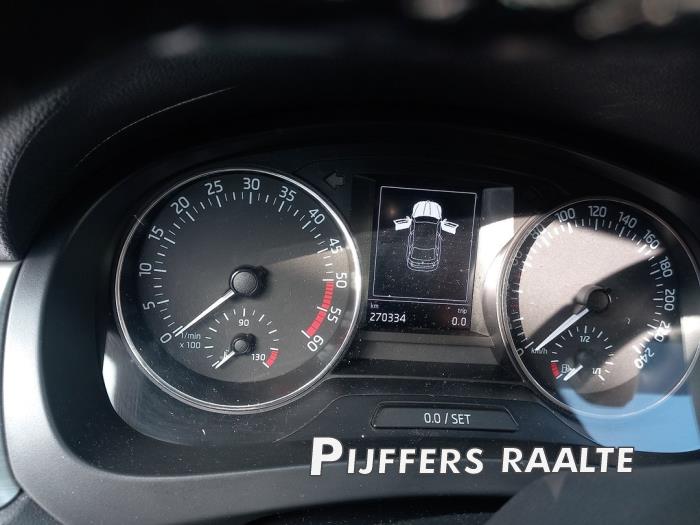 Skoda Rapid Spaceback 1.4 TDI 12V Sloopvoertuig (2017, Wit)