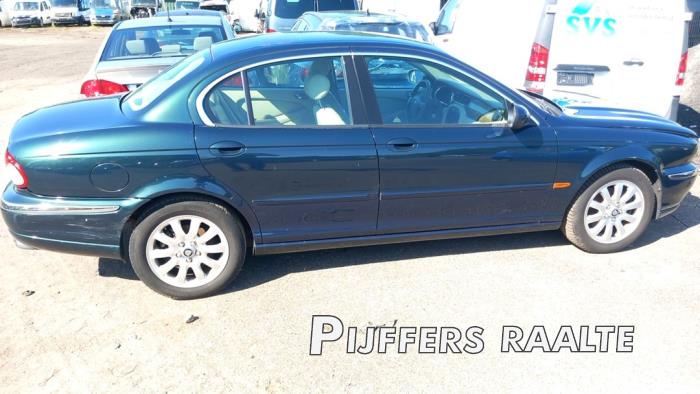 Jaguar X-type 2.1 V6 24V  (Sloop)
