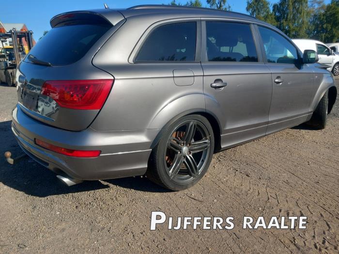 Audi Q7 3.0 TDI V6 24V Clean Diesel Sloopvoertuig (2013, Grijs)