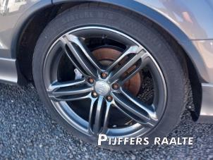 Audi Q7 3.0 TDI V6 24V Clean Diesel Sloopvoertuig (2013, Grijs)