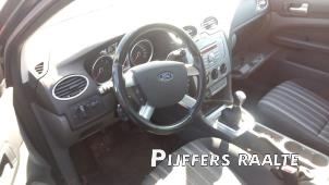 Ford Focus 2 Wagon 1.6 16V Sloopvoertuig (2009, Grijs)