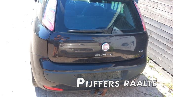 Fiat Punto Evo 1.4 Sloopvoertuig (2010, Zwart)