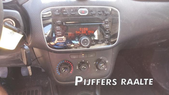 Fiat Punto Evo 1.4 Sloopvoertuig (2010, Zwart)