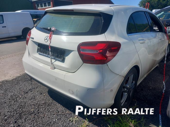Mercedes A 1.6 A-160 16V Sloopvoertuig (2017, Wit)