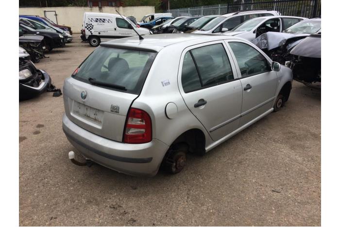 Skoda fabia 6y2