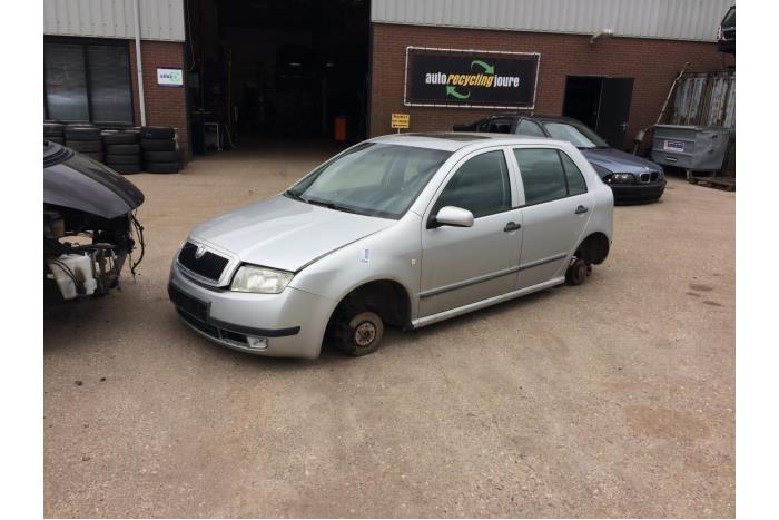 Skoda fabia 6y2