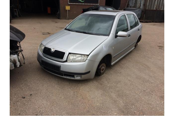 Skoda fabia 6y2