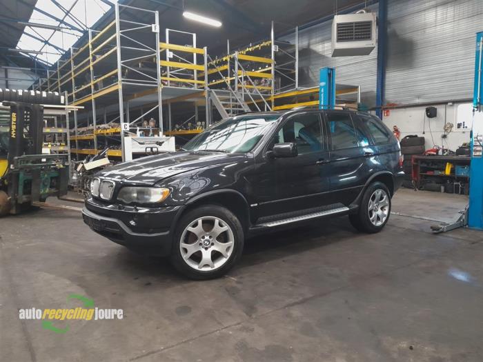 BMW X5 4.4 V8 32V Sloopvoertuig (2001, Zwart)