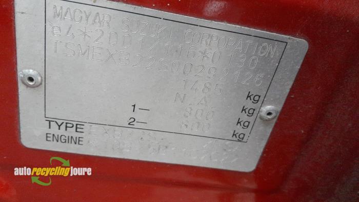 Suzuki Splash 1.0 12V Sloopvoertuig (2010, Rood)