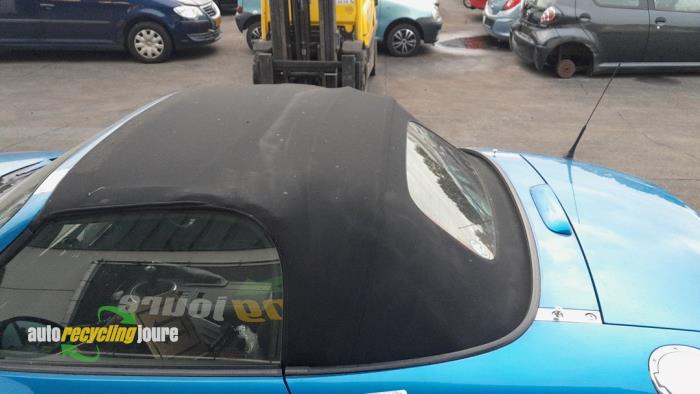 Mazda MX-5 1.8i 16V Sloopvoertuig (2006, Blauw)