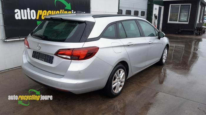 Opel Astra K Sports Tourer 1.6 CDTI 110 16V Sloopvoertuig (2018, Grijs)