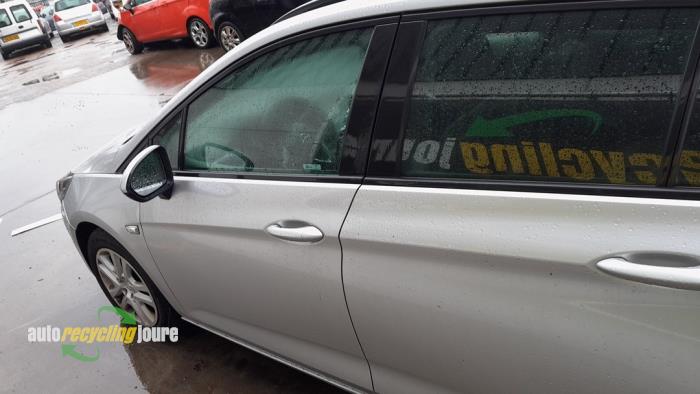 Opel Astra K Sports Tourer 1.6 CDTI 110 16V Sloopvoertuig (2018, Grijs)