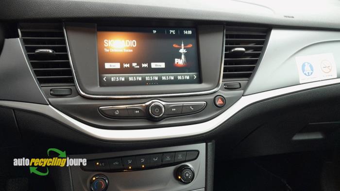 Opel Astra K Sports Tourer 1.6 CDTI 110 16V Sloopvoertuig (2018, Grijs)