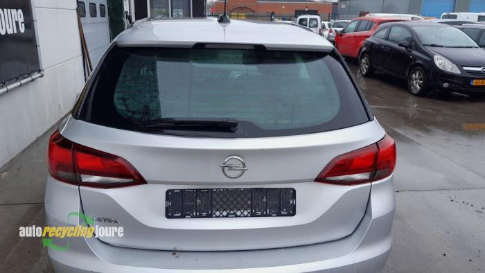 Opel Astra K Sports Tourer 1.6 CDTI 110 16V Sloopvoertuig (2018, Grijs)