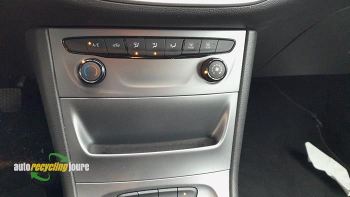 Opel Astra K Sports Tourer 1.6 CDTI 110 16V Sloopvoertuig (2018, Grijs)