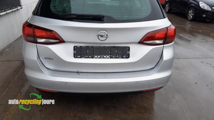 Opel Astra K Sports Tourer 1.6 CDTI 110 16V Sloopvoertuig (2018, Grijs)