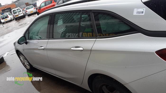 Opel Astra K Sports Tourer 1.6 CDTI 110 16V Sloopvoertuig (2018, Grijs)