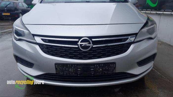 Opel Astra K Sports Tourer 1.6 CDTI 110 16V Sloopvoertuig (2018, Grijs)