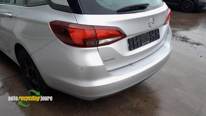 Opel Astra K Sports Tourer 1.6 CDTI 110 16V Sloopvoertuig (2018, Grijs)
