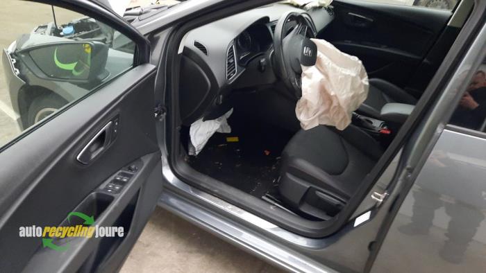 Seat Leon 1.4 TSI ACT 16V Sloopvoertuig (2016, Grijs)