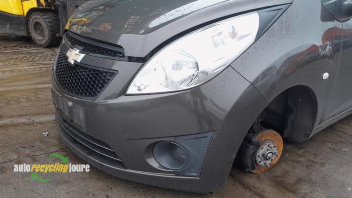Chevrolet Spark 1.0 16V Bifuel Sloopvoertuig (2011, Bruin)